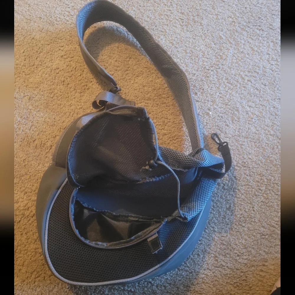Small pet carrier